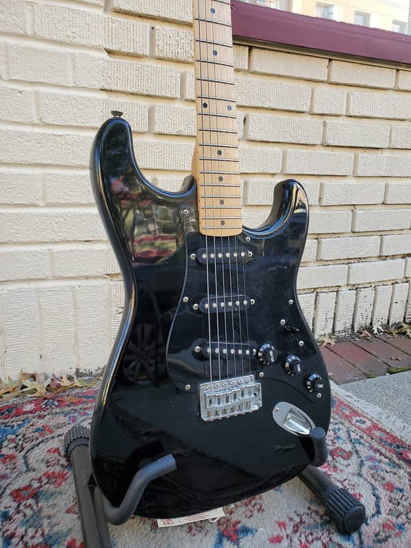 80s/90s Epiphone (Epi) Stratocaster Style Guitar MIK Black on Black w Gig Bag ~ Very Good+ Condition image 1