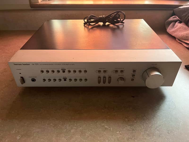 Harman/Kardon  HK725  1983 - Silver