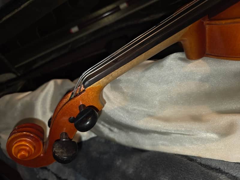 Suzuki No. 220 Size 1/4 Violin, Japan 1992, Very Good Condition