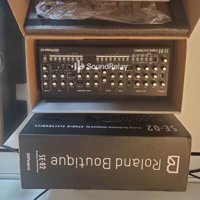 Roland SE-02 - Analog Synth Set - Complete Set - Boxed - Tested image 2