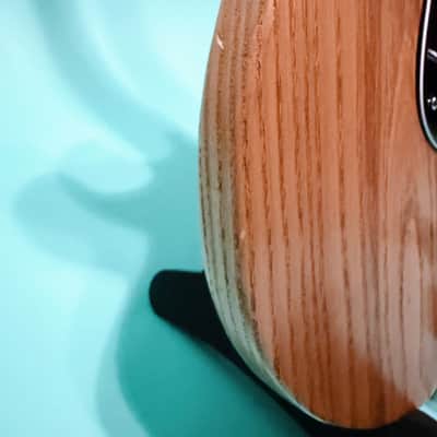 1982 Peavey T-40 Bass w/ Flats image 8