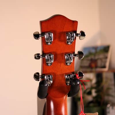 Godin 5th Avenue CW Kingpin II - Rosewood Fingerboard, Cognac Burst image 11