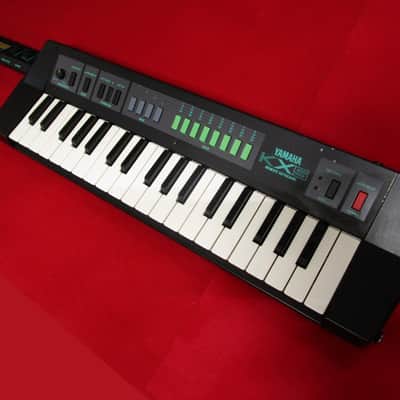 Yamaha KX5 BLACK Keytar MIDI Controller shoulder keyboard TESTED #24