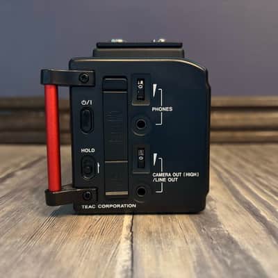 TASCAM DR-60DMK2 4-Track Audio Recorder For DSLR Cameras image 2