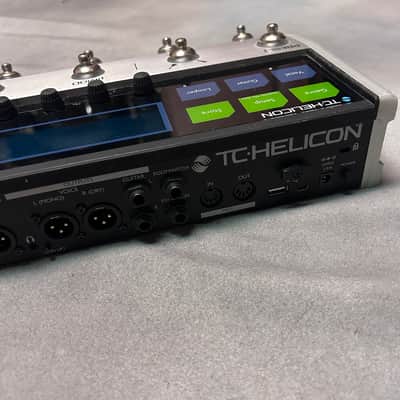 TC-Helicon Voicelive 3 Vocal FX & Multi Looper w/Power Supply image 8