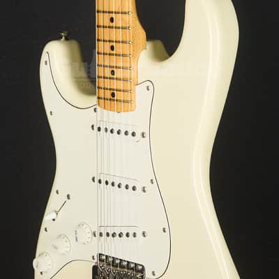 Fender Stratocaster Jimi Hendrix Tribute (COD 2240UG) imagen 7