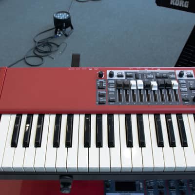 Mint Nord ELECTRO-6D-SW73 73-Key Semi-Weighted Stage Piano with Physical DrawBars image 4