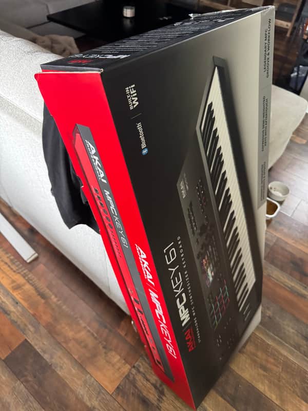 Akai MPC Key 61 and mpc sample like new with boxes and 1000 gig hard drive Standalone Workstation Synthesizer 2022 - Present - Black image 1