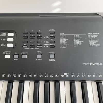 Yamaha PSR-EW310 76-Key Portable Keyboard 2020 - Present - Black image 10