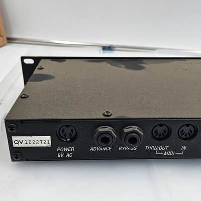 Alesis Quadraverb - Alesis Quadraverb Multi-Effects Processor Rackmount with Power Supply image 7