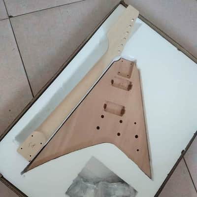 DIY Project Guitar Flying V Kit - Mahogany Body with Neck, Rosewood Fingerboard Fretboard image 3