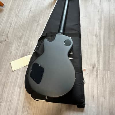 Sunburst Gibson Les Paul LPJ 120th Anniversary 2014 - Sunburst - ETune and Gig Bag image 6
