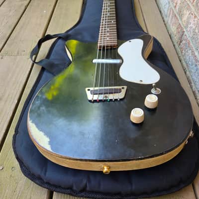 Vintage 1960 Danelectro DC-1 Standard Shorthorn Electric Guitar w/ Fender Gig Bag! image 5