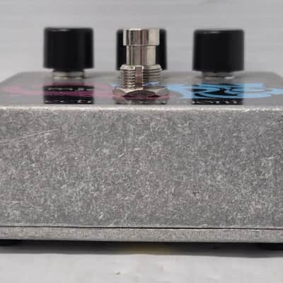 Electro-Harmonix Micro Q-Tron Envelope Filter 2006 - Present - Silver / Black / Blue image 11