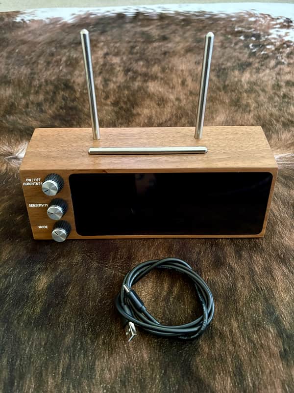 Petru Designs Now Playing Vinyl Record Stand Visualizer Walnut HIFI Stereo image 1