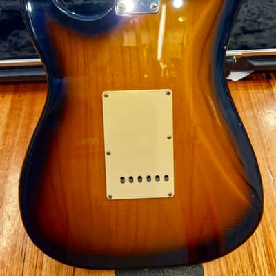 Fender American Vintage '57 Reissue Stratocaster - 1994/1995 image 12
