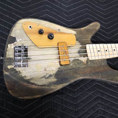 Lefty New Perspectives Music Lutes Bass  - Left Handed image 14
