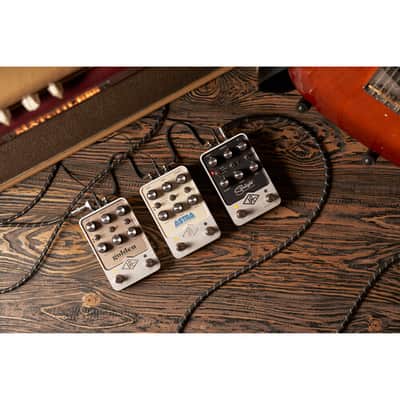 Universal Audio STARLIGHT Echo Station Stereo Delay Pedal image 3