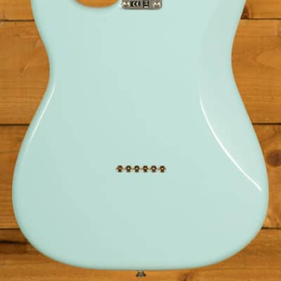 Fender Tom DeLonge Stratocaster - Rosewood - Daphne Blue image 2