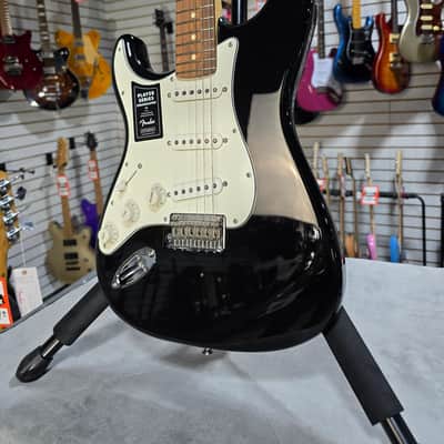 Fender Player Stratocaster LH - Black w/ Pau Ferro FB & PLEK*D #916 image 2
