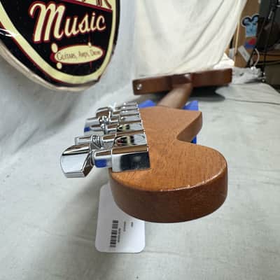 Fender American Acoustasonic Jazzmaster Guitar with Gig Bag 2021 - Ocean Turquoise / Ebony fingerboard image 24