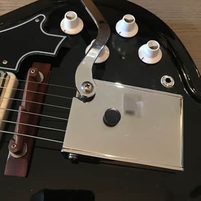 Supro 1582VJB Coronado II Vibrato Dual Pickup Americana Series Reissue Electric Guitar 2010s - Jet Black image 11
