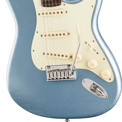 Fender American Ultra Luxe Vintage '60s Stratocaster Electric Guitar. Rosewood Fingerboard, Ice Blue Metallic TGF33 image 2