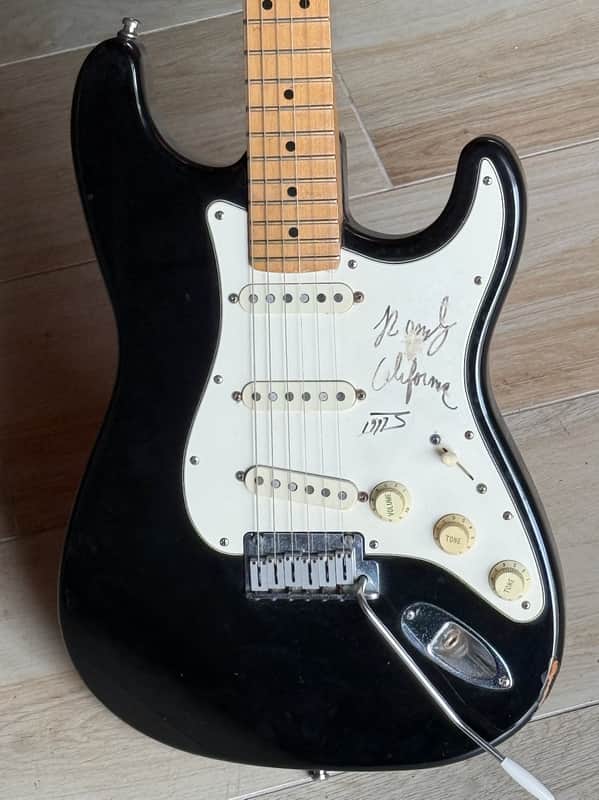 Fender Stratocaster Am. Std. 1996 - Clapton Colors & autographed by "Spirit's Randy California" back in 1997 ! image 1
