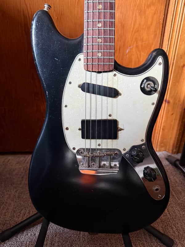 Fender Musicmaster II with Rosewood Fretboard