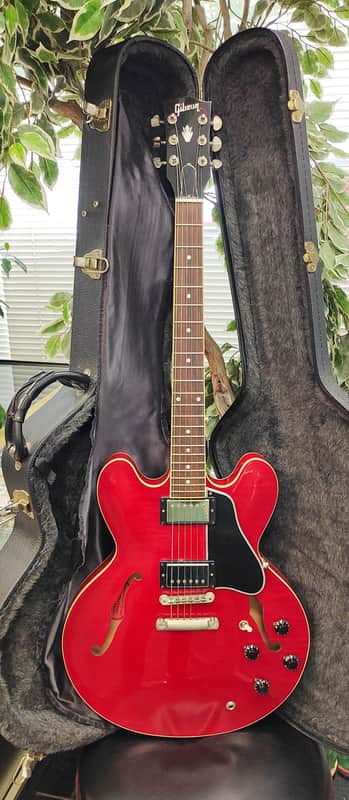 Gibson ES-335 Dot Reissue Semi-Hollow Electric Guitar - 2006 Cherry