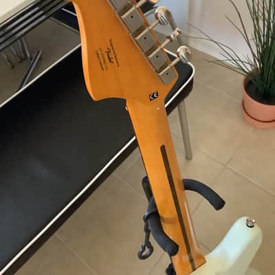 Squier Jazzmaster image 8