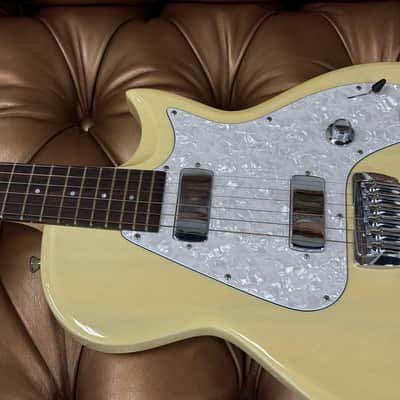 Taylor SB1-X Solidbody Classic with Top-Load Bridge 2007 - 2014 - Trans White image 11