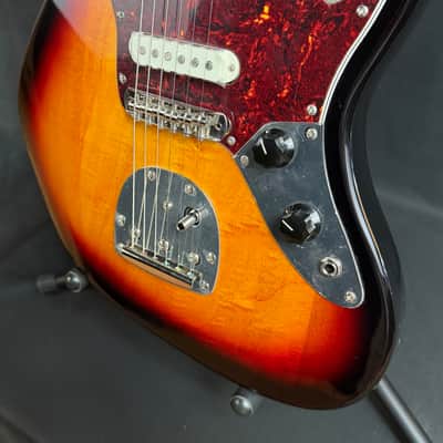 Squier Classic Vibe 70's Jaguar Electric Guitar 3-Tone Sunburst Finish (393) image 8