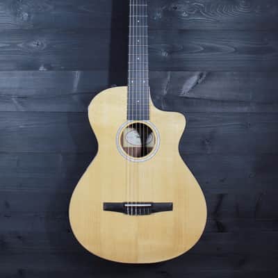 Taylor 212ce-N Plus Nylon String Rosewood / Spruce Acoustic-Electric image 2
