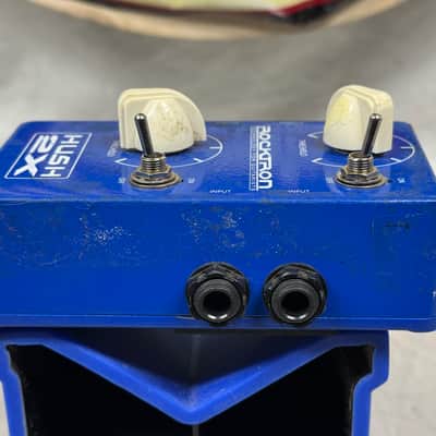 Rocktron HUSH 2X Noise Gate Pedal - missing battery cover image 4