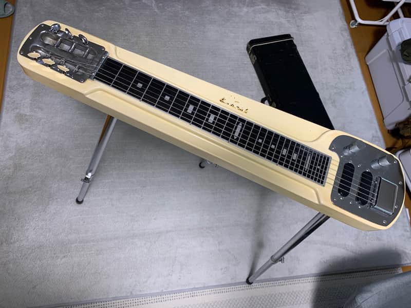Aria Jedson  Lap Steel 1960 Desert Tan - Fair
