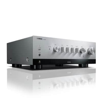 Yamaha: R-N800A Network Receiver Amplifier image 2
