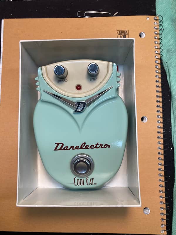 Danelectro Cool Cat Chorus