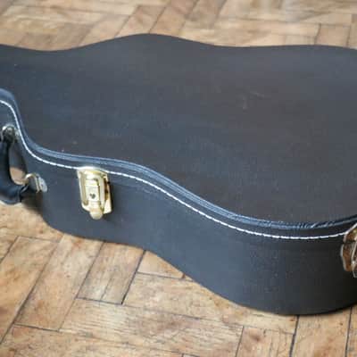 Martin 545 Martin deluxe D (14 fret fits D-28 D-35 D-45 D-35 and others) hard shell case 2000's - Black / Green image 7