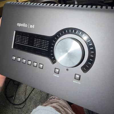 Universal Audio Apollo x4 QUAD Heritage Edition Thunderbolt 3 Audio Interface 2020 - Present - Gray image 3