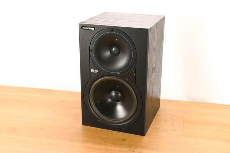 Mackie HR824 8.75-inch Active Studio Monitor CG01WPB image 1