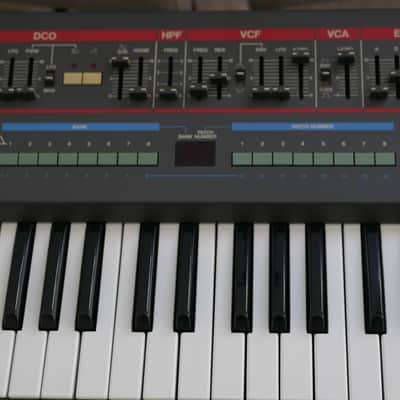 Roland Juno-106 61-Key Programmable Polyphonic Synthesizer 1984 - 1985 - Black