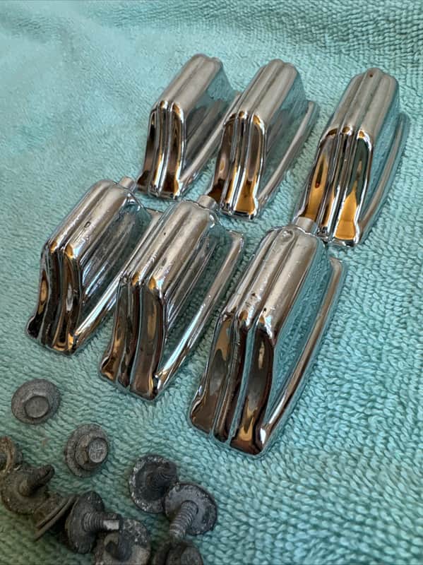 Rogers 6 Beavertail Vintage Tom Drum Lugs - part # 609322 - Lot #01 60s 70s - Chrome image 1