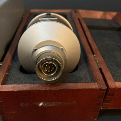 Neumann M 149 Large Diaphragm Multipattern Tube Condenser Microphone 1999 - Present - Nickel image 8