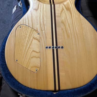1981 Washburn Falcon Electric Guitar Wings Series image 9