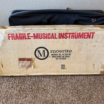 Mosrite The Nokie - Signed by Nokie Edwards & Semie Moseley - Case and box - Vintage image 13