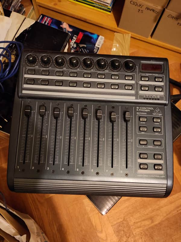 Behringer B-Control BCF2000 USB MIDI DAW Fader Controller 2010s - Standard image 1