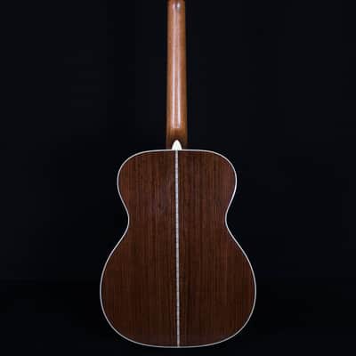 Martin OM-28 Acoustic Guitar, Natural image 7