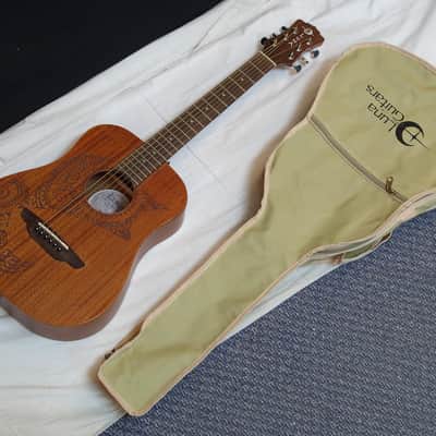 LUNA Safari Tattoo acoustic 3/4 size Travel GUITAR mahogany new w/ Bag + Tuner image 2