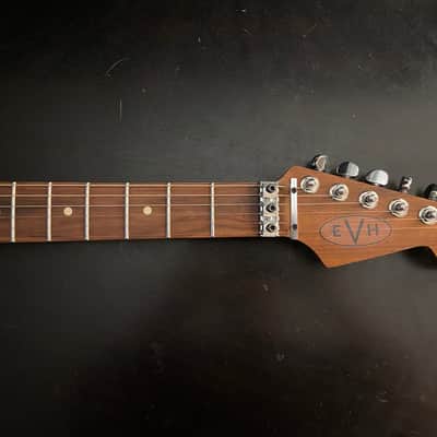 Bumblebee Yellow and Black EVH Build image 20